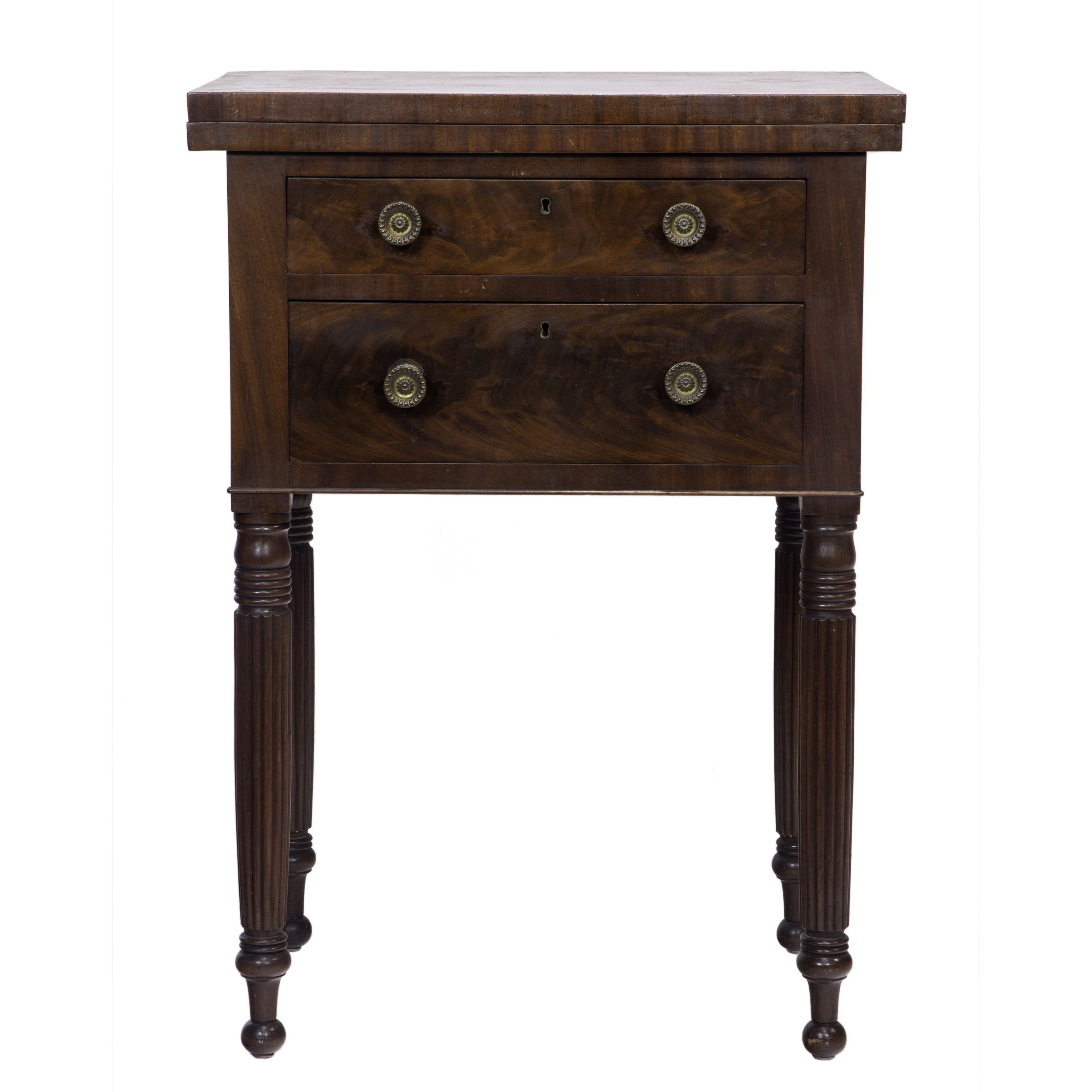 A FEDERAL MASSACHUSETTS MAHOGANY