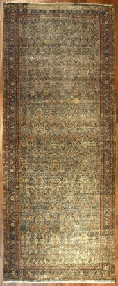 A FEREGHAN RUG, CENTRAL PERSIA