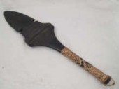 A Fijian ceremonial paddle len