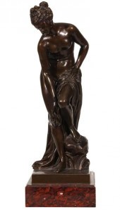 A FINE 19C. BRONZE OF VENUS AS
