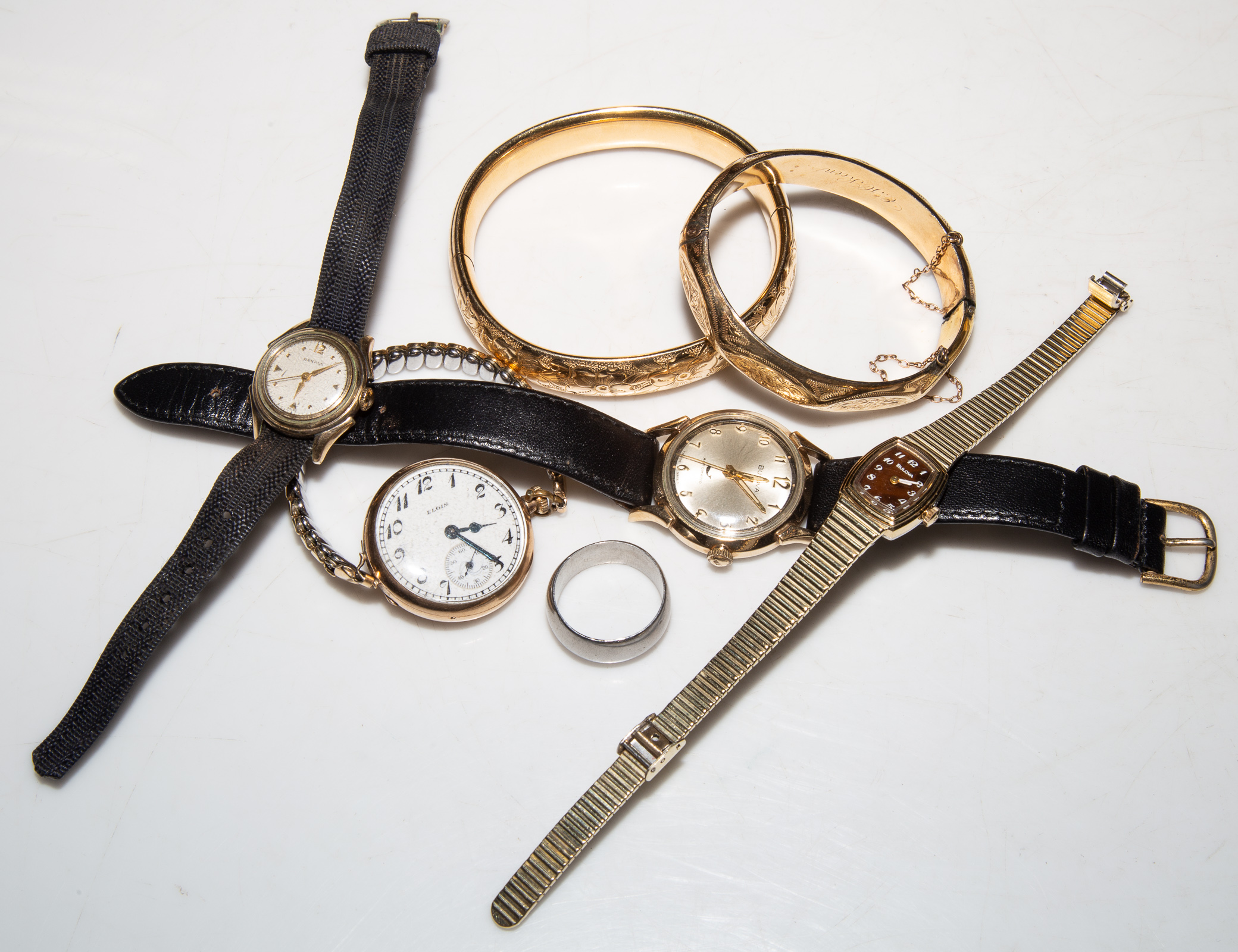 A FINE ASSORTMENT OF JEWELRY &