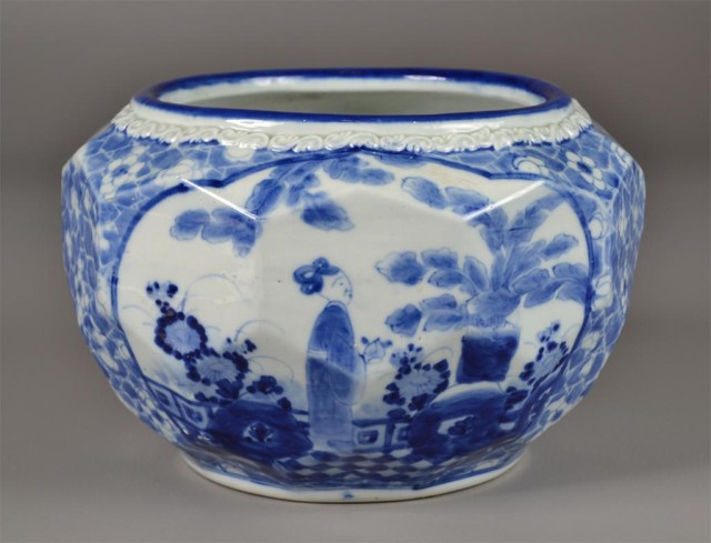 A Fine Japanese Arita Style