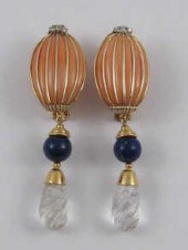 A fine pair of yellow metal (t
