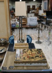 A FLORENTINA GILT AND FIGURAL