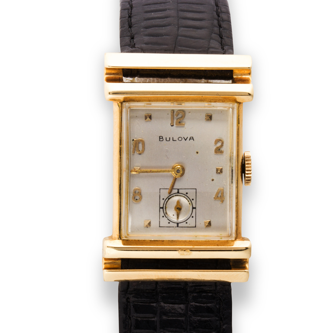 A FOURTEEN KARAT GOLD WRISTWATCH,