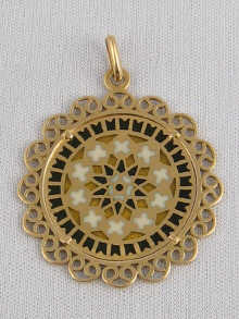 A French 18 ct gold and plique a