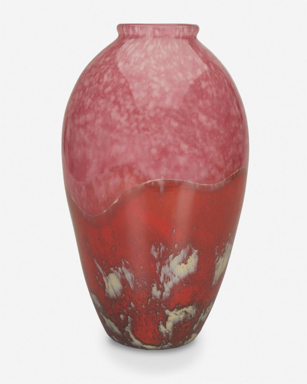 A FRENCH ART GLASS VASEA French art