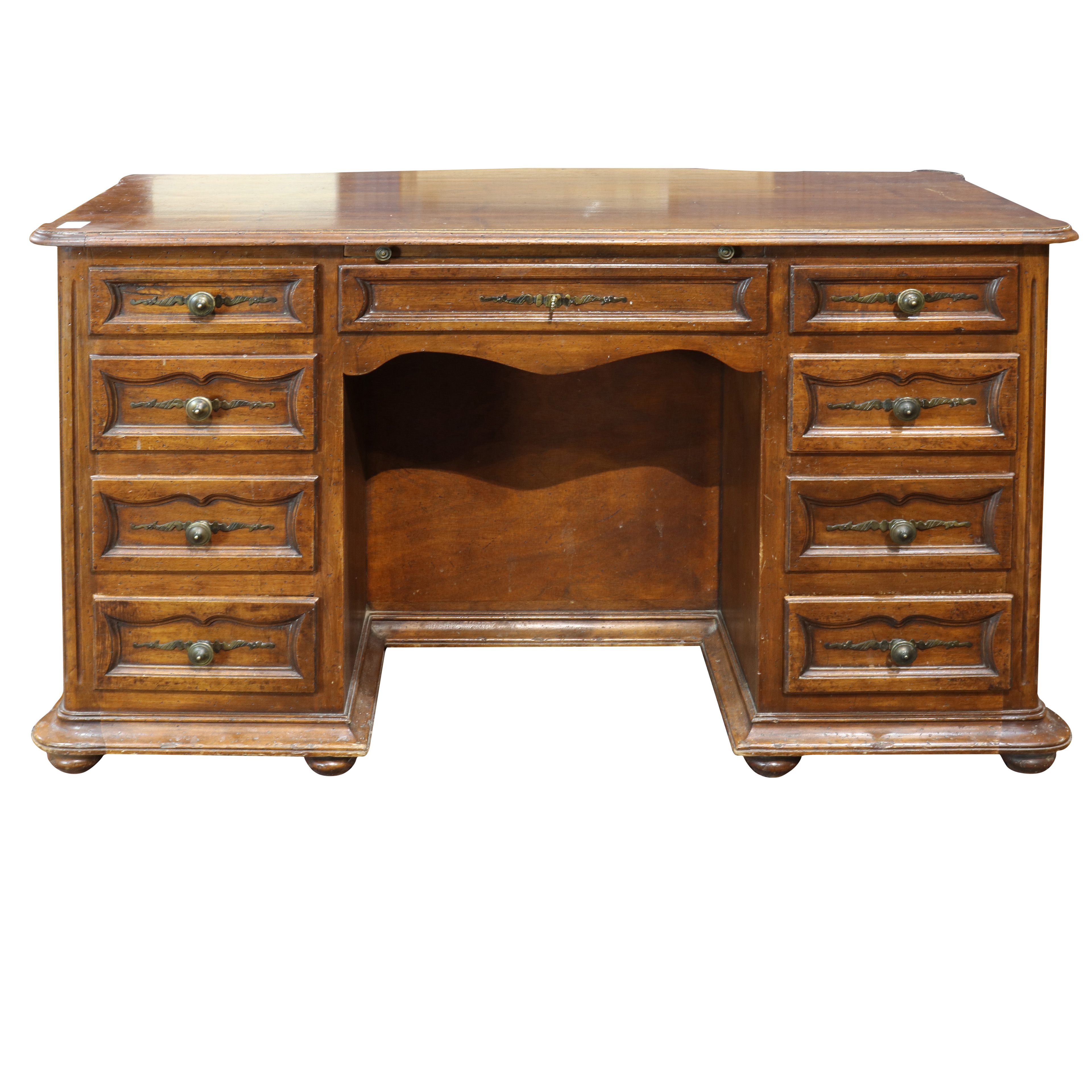 A FRENCH KNEEHOLE DESK CIRCA 1900 A