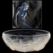 A FRENCH OPALESCENT ART GLASS