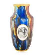 A FRENCH PORCELAIN PORTRAIT VA