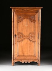 A FRENCH PROVINCIAL CARVED CHE