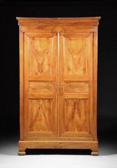 A FRENCH PROVINCIAL CARVED CHE