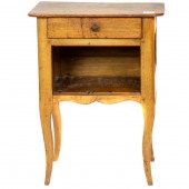 A FRENCH PROVINCIAL STYLE MINI