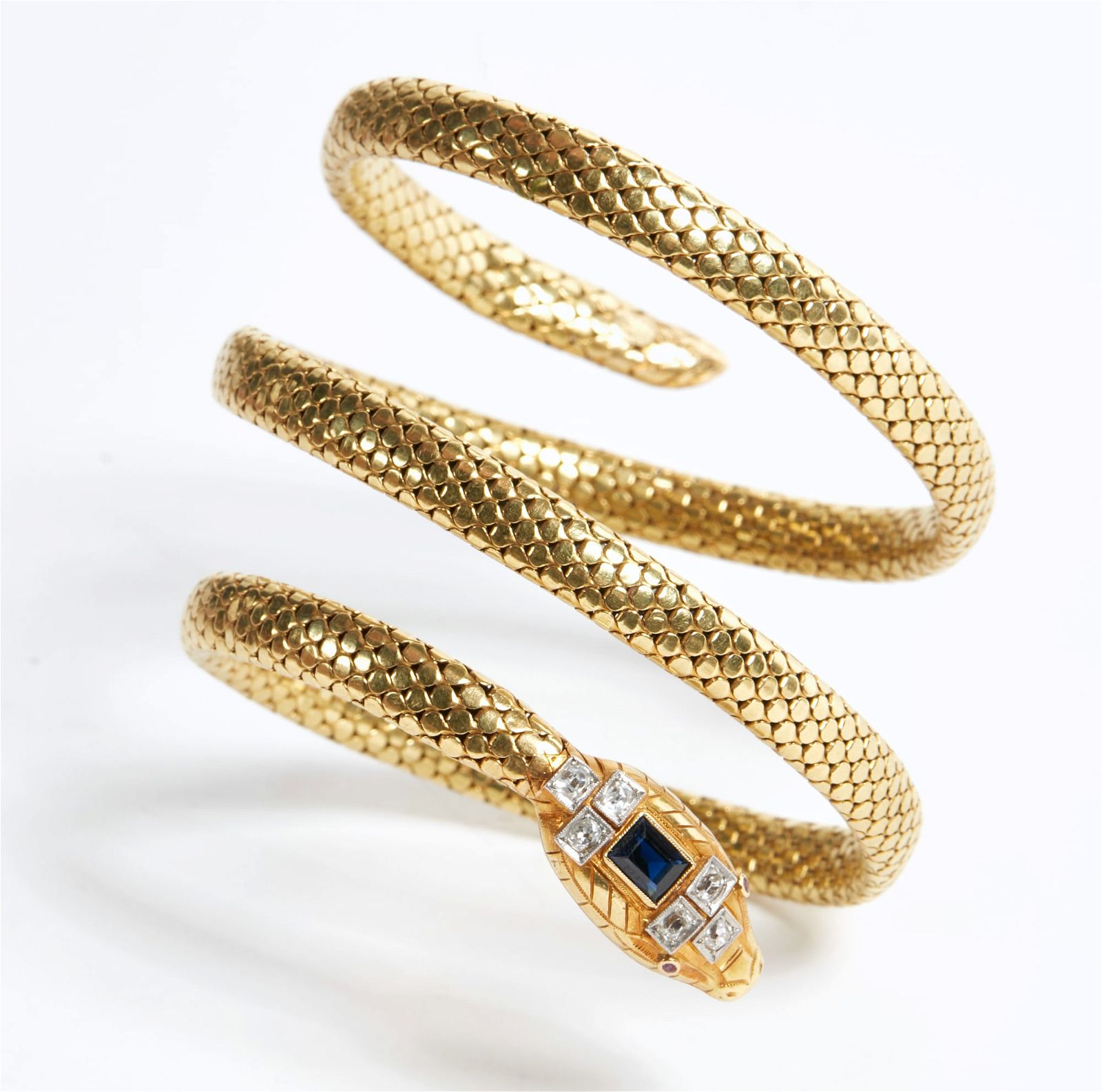A FRENCH TURN OF THE CENTURY MESH