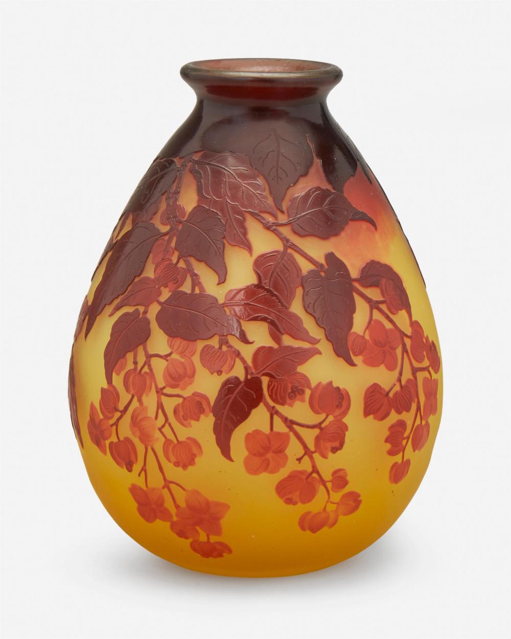 A GALLé CAMEO GLASS "DOGWOOD" VASEA