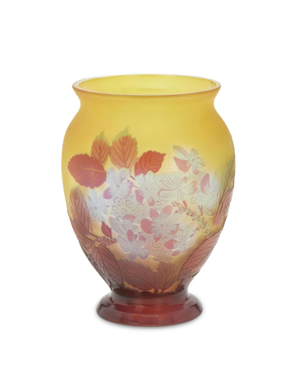 A GALLé CAMEO GLASS VASEA Gallé