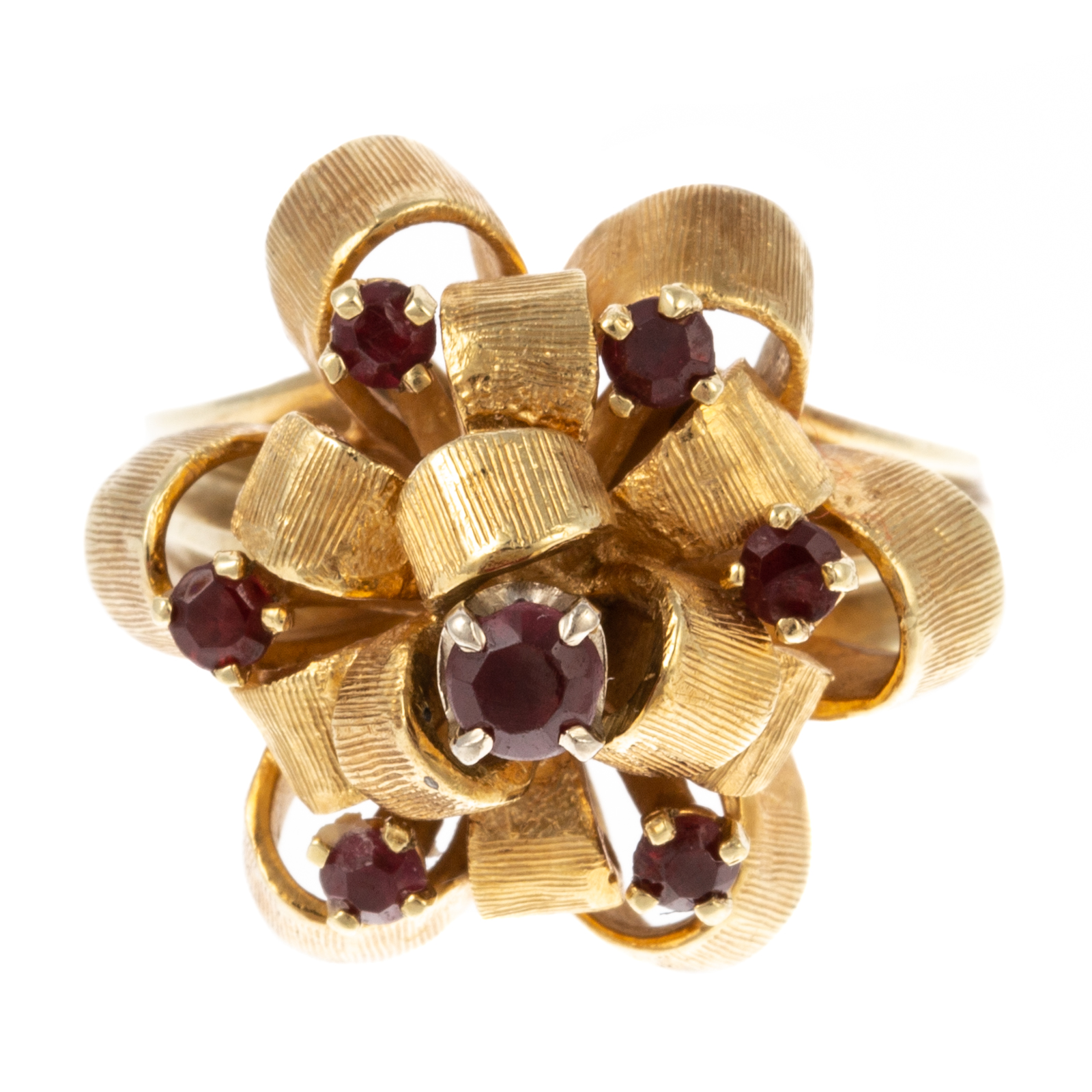 A GARNET RIBBON RING IN 14K 14K