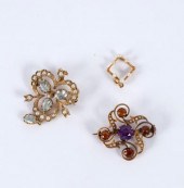 A gem set pendant of trefoil f