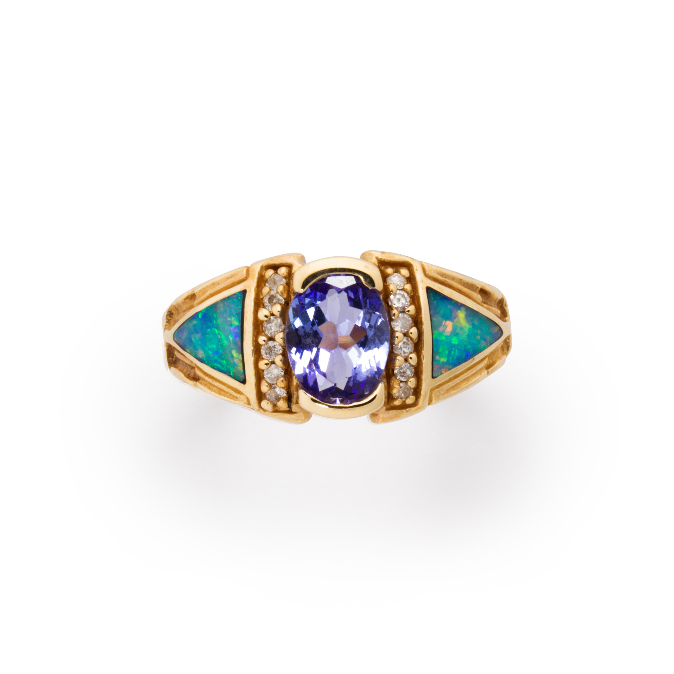 A GEMSTONE AND FOURTEEN KARAT