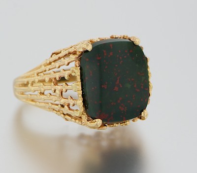 A Gentleman's Bloodstone Ring 14k