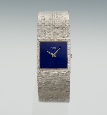 A Gentleman's Piaget 18k Gold Watch