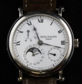 A gentleman's recent 18ct grey