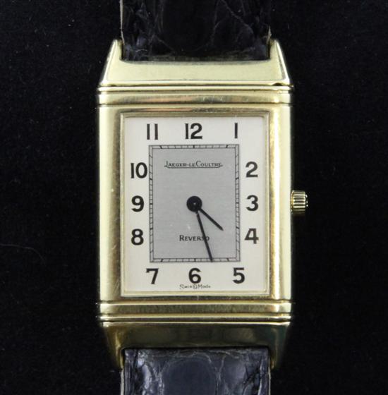 A gentleman's stylish 18ct gold