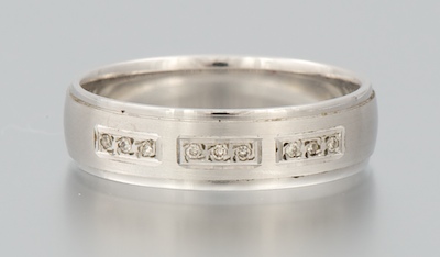 A Gentleman's White Gold and