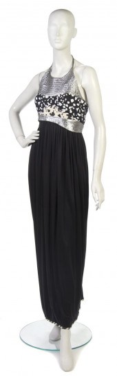 A Geoffrey Beene Black and Sil