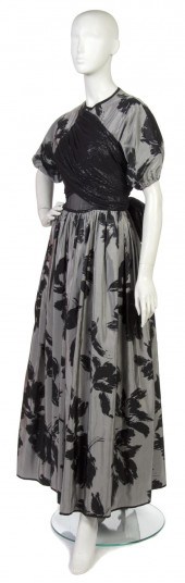 A Geoffrey Beene Grey Floral S