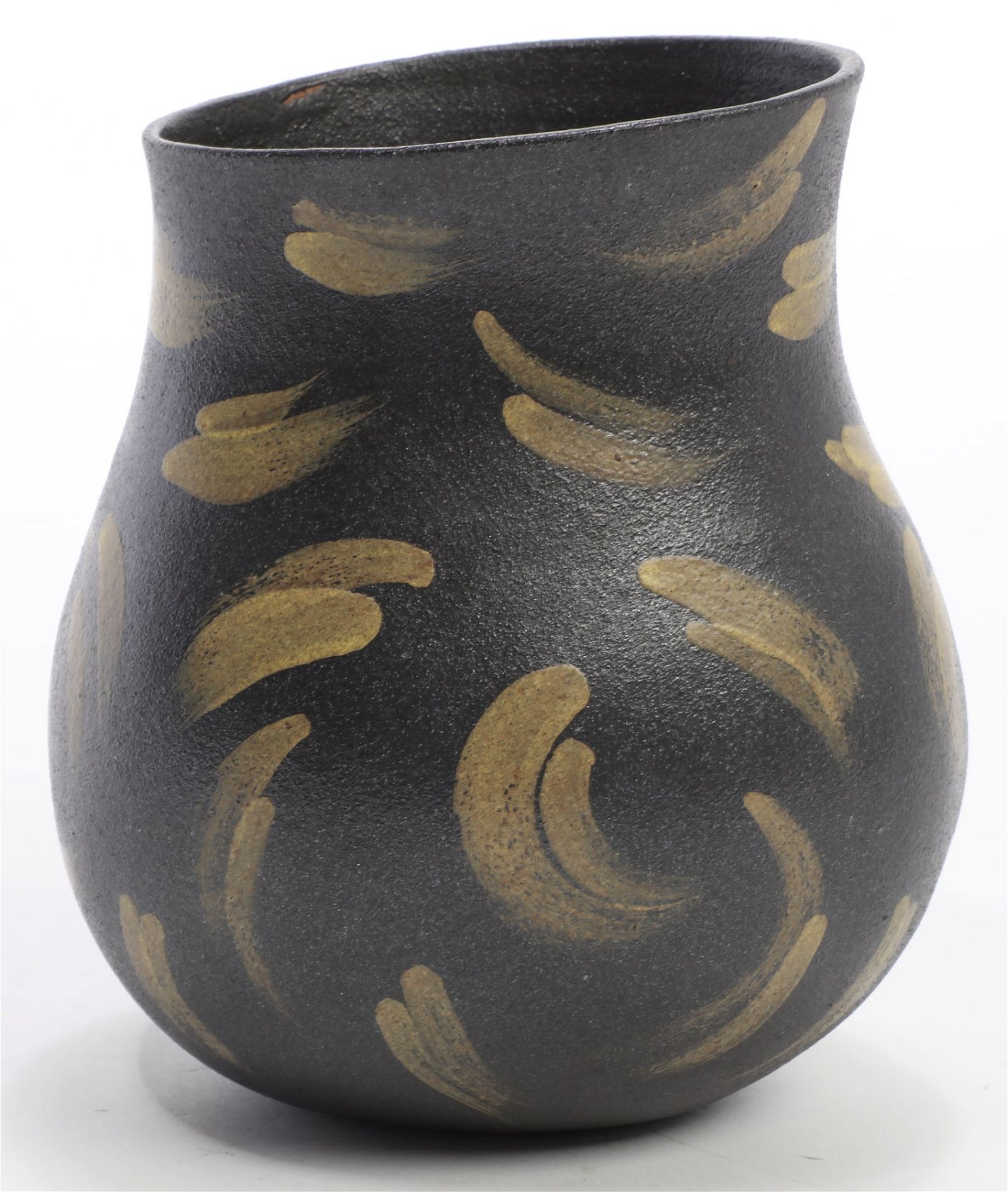 A GEOFFREY EASTOP CERAMIC POTTERY