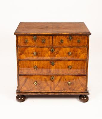 A George I walnut and crossbanded