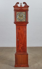 A GEORGE III IRISH MAHOGANY CL