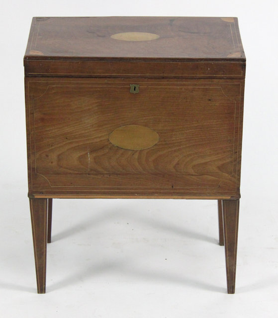 A George III mahogany cellaret