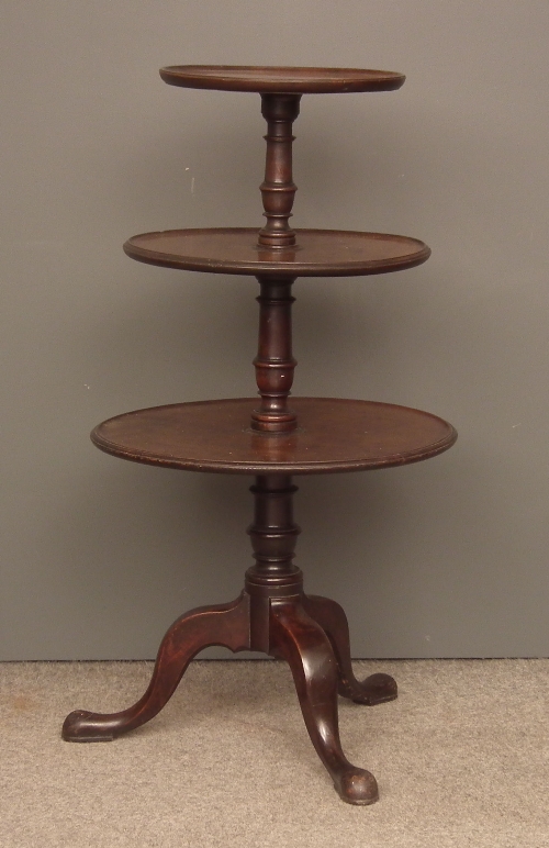 A George III mahogany circular
