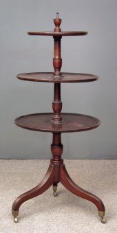 A George III mahogany circular