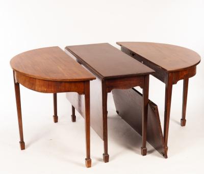 A George III mahogany D-end