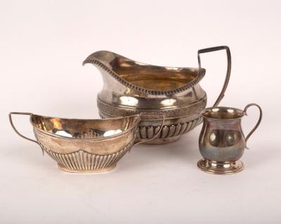 A George III silver cream jug,