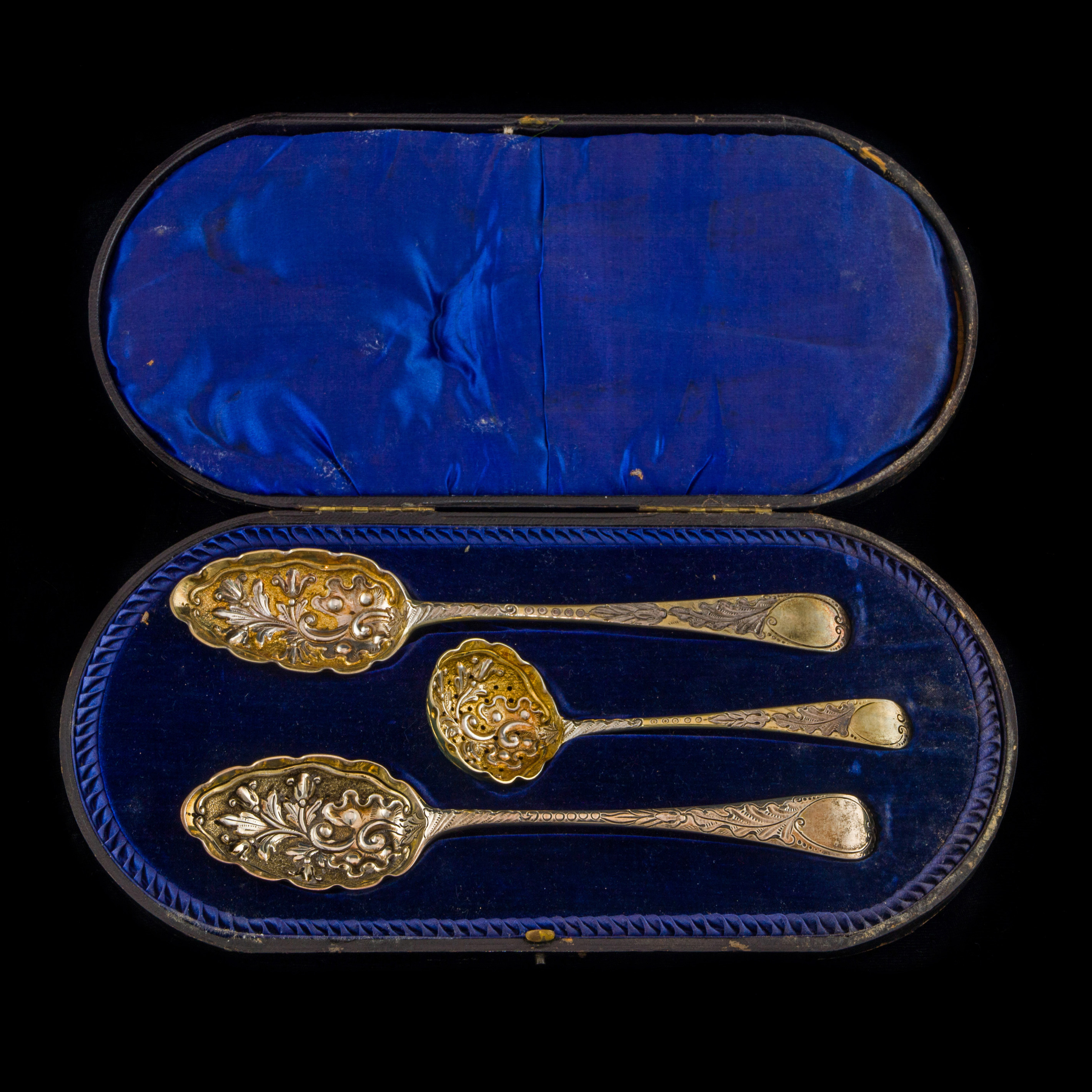 A GEORGE IV GILT STERLING CASED