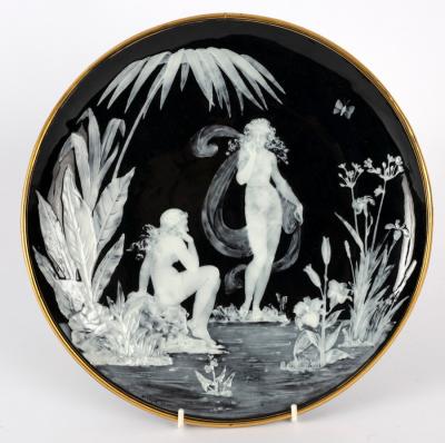 A George Jones pâte-sur-pâte dish