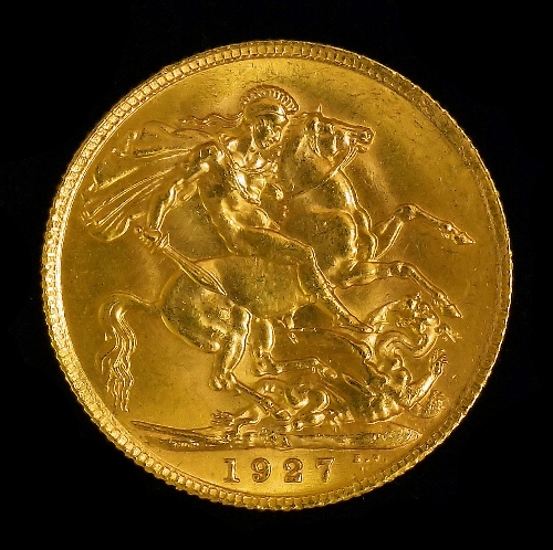 A George V 1927 Sovereign (VF -