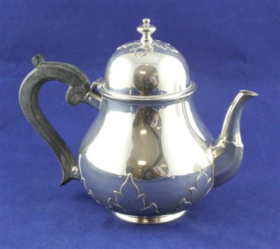 A George V Queen Anne style