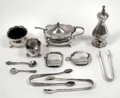 A George V silver circular vesta