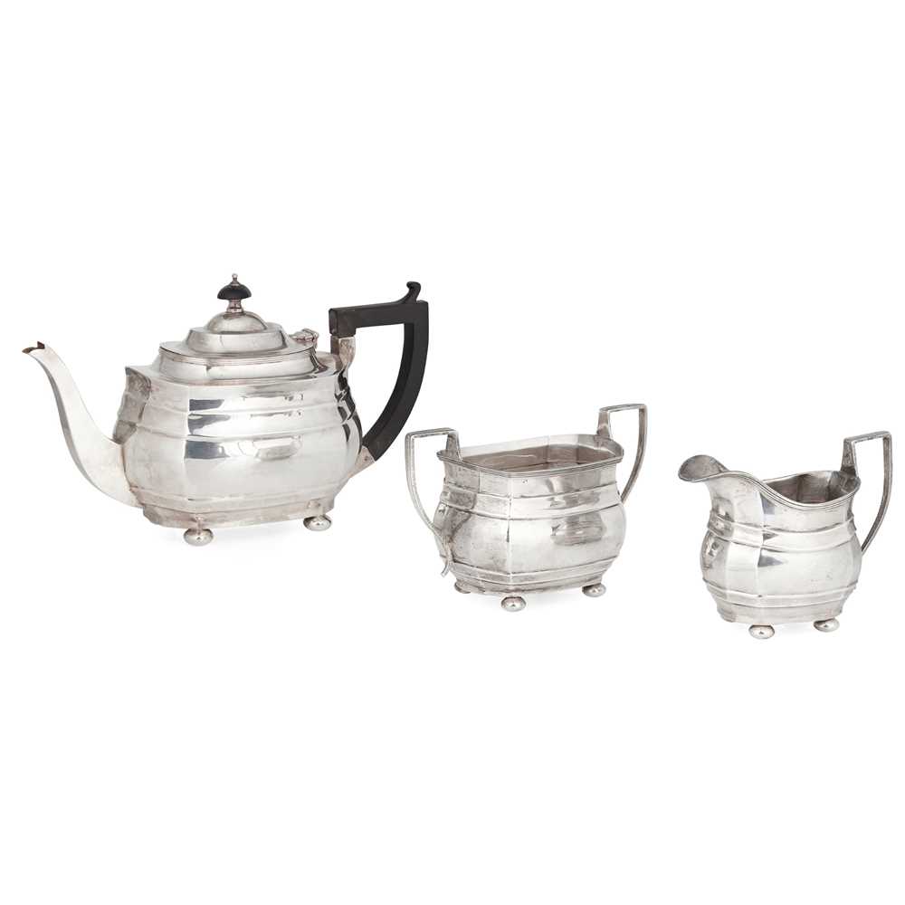 A GEORGE V THREE-PIECE TEA