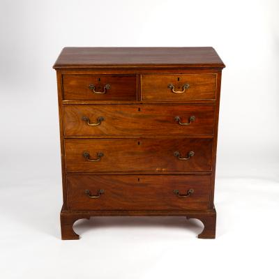 A Georgian mahogany chest of