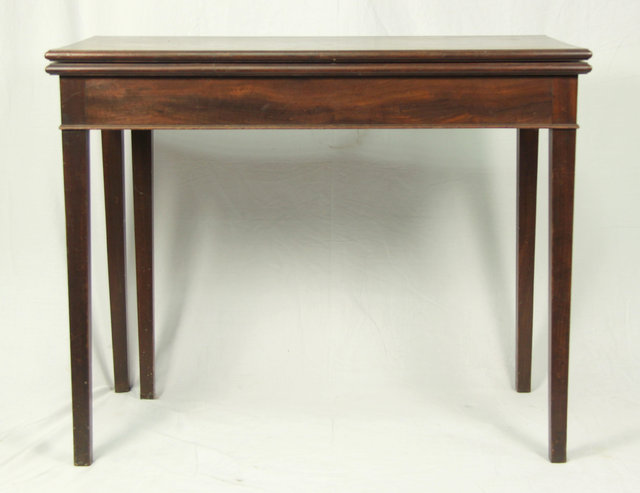 A Georgian mahogany tea table