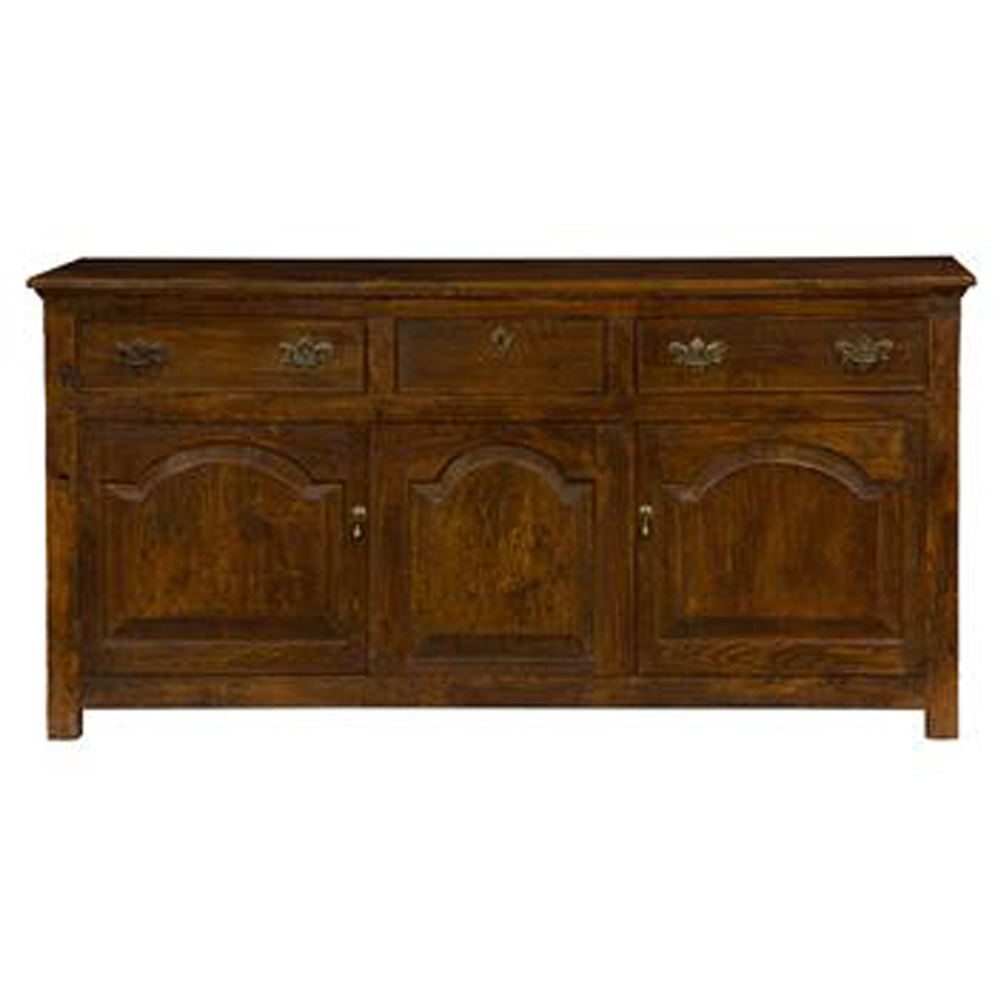 A GEORGIAN STYLE OAK SIDEBOARD A