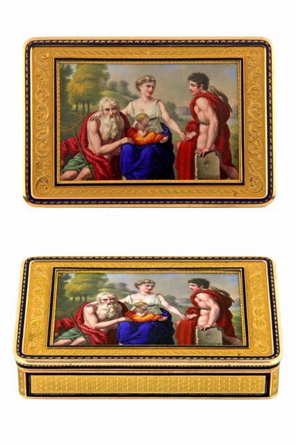 A German gold and enamel snuff
