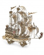 A GERMAN PARCEL GILT 800 SILVE