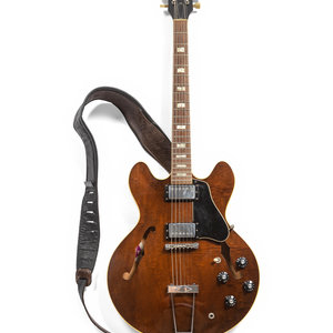 A Gibson ES-335TD Hollow Body